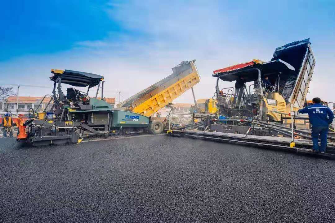 冷再生機怎么在路面進行良好工作的？