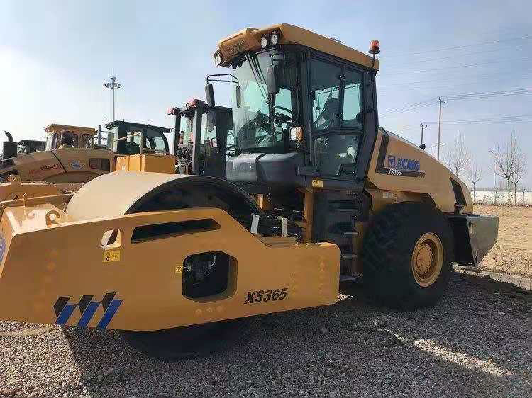 壓路機在使用過程中要注意哪些保養？