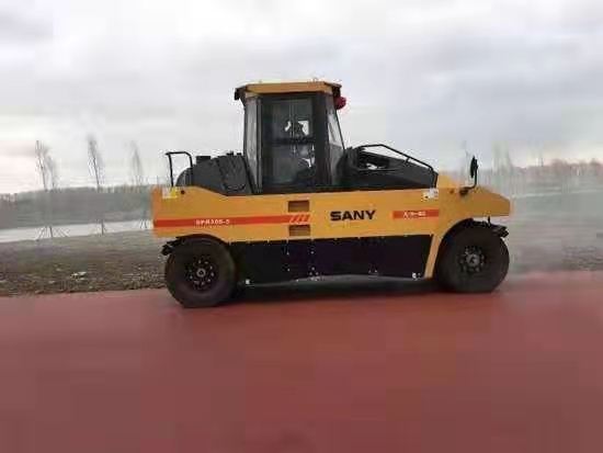 水泥撒布車(chē)出租適用的工程類型解析